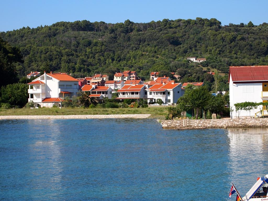 Villas Rab Palit Rum bild