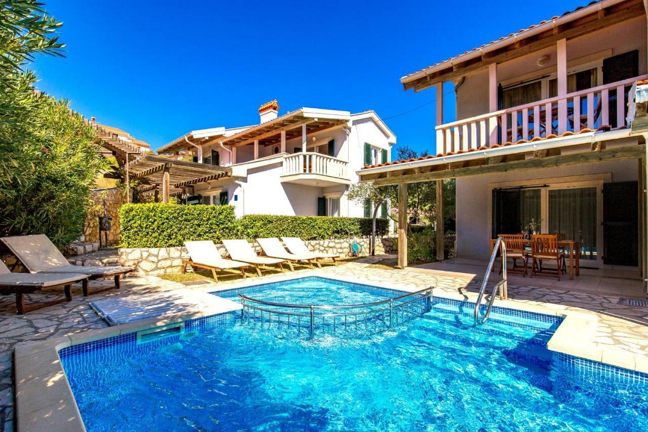 Villas Rab Palit Exteriör bild