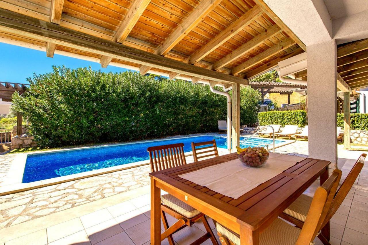 Villas Rab Palit Exteriör bild