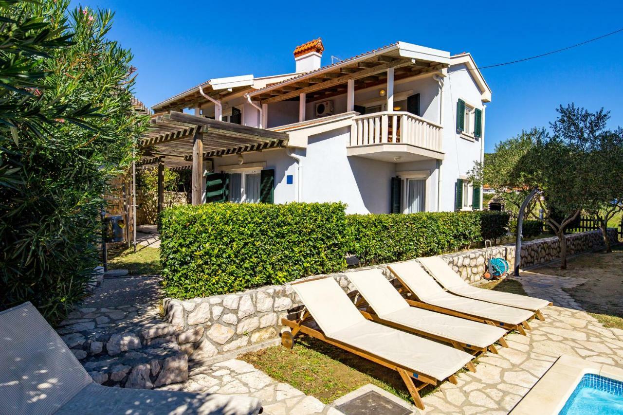 Villas Rab Palit Exteriör bild